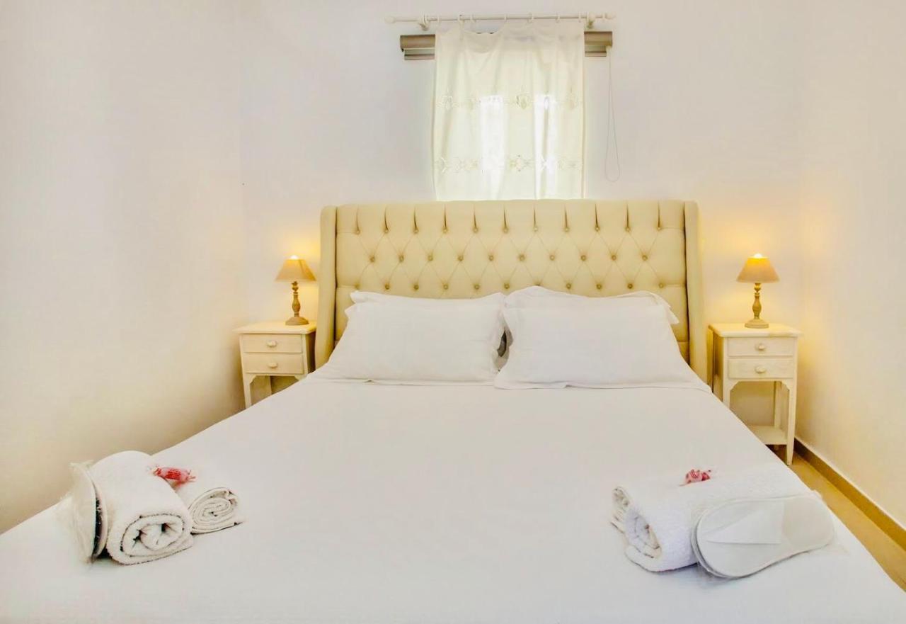 Renthousetinos Villa ภายนอก รูปภาพ